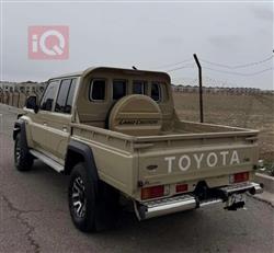 Toyota Land Cruiser 70 Pickup